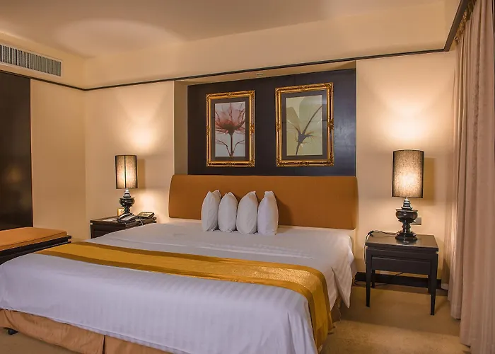 Hotel Pantip 4*
